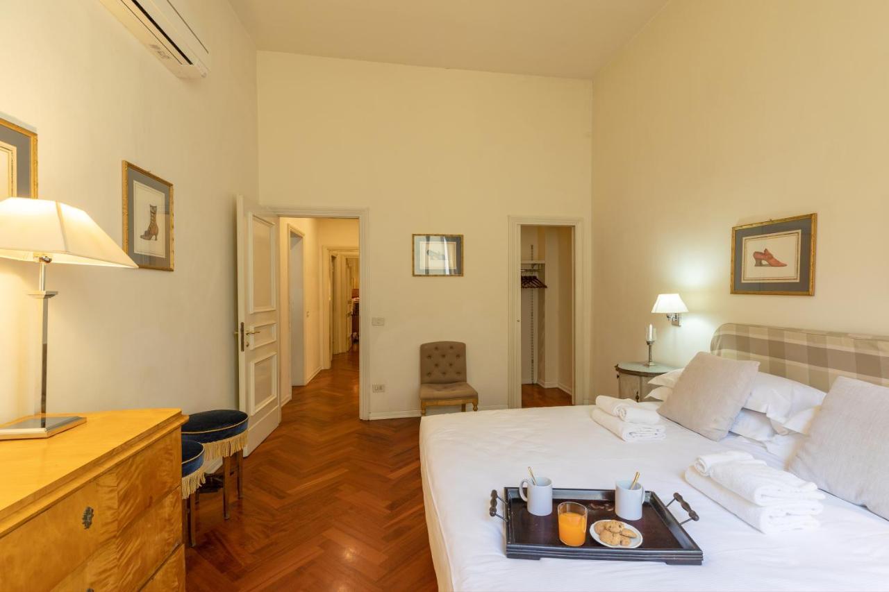 Velluto Elegant Apartment Near The Duomo Florence Exterior photo
