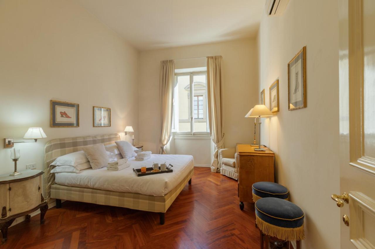 Velluto Elegant Apartment Near The Duomo Florence Exterior photo